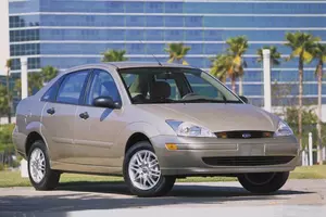 2000 Focus  Sedan (USA)